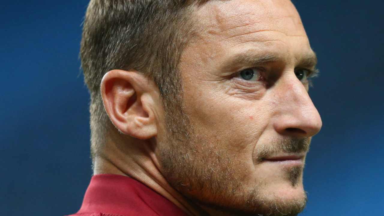Francesco Totti denuncia