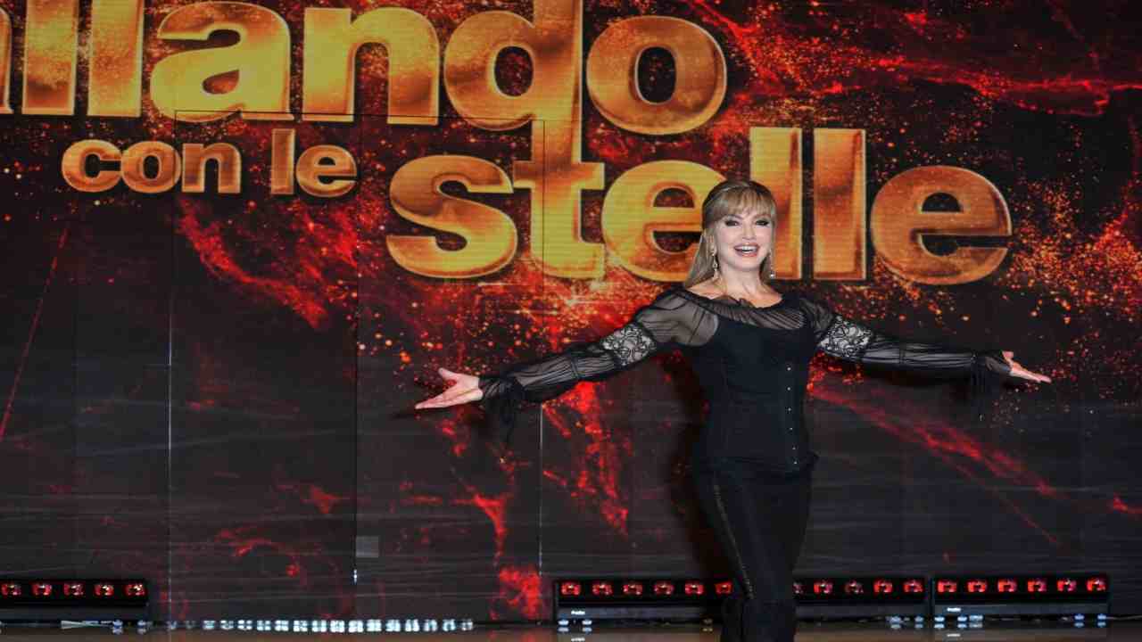 Logo Ballando con le stelle foto rete newsabruzzo 20221114