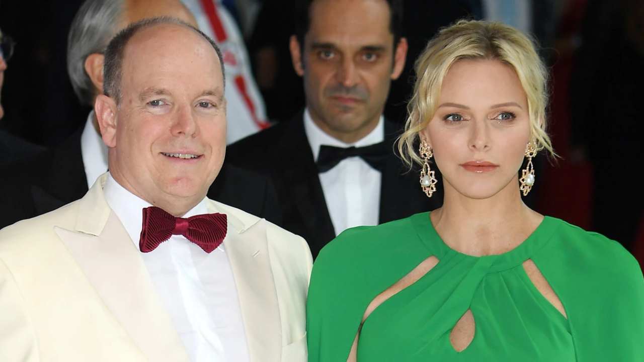 charlene di monaco il gesto non lascia dubbi