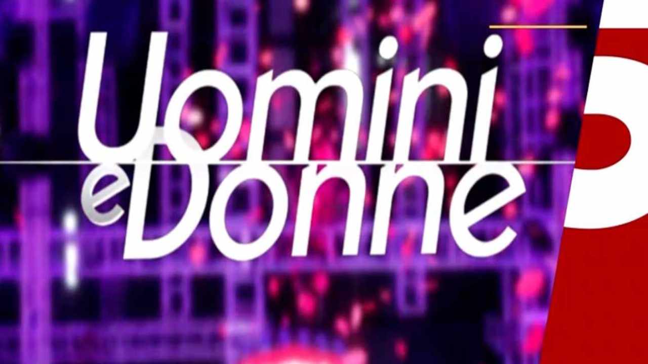 Logo Uomini e Donne foto rete newsabruzzo.it 20221210