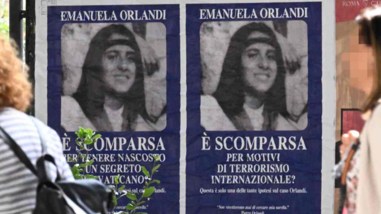 Manifesti sulla Orlandi