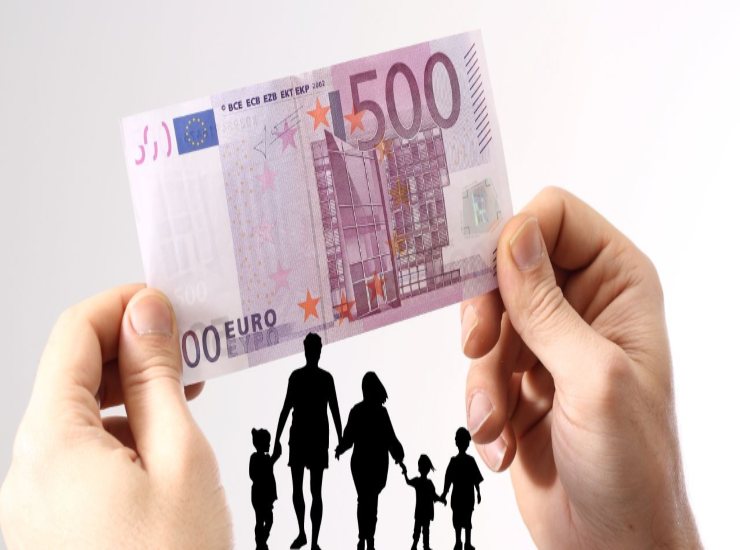 Arrivano altri 500 Euro per queste famiglie fortunate | Ecco come richiederli e chi può farlo