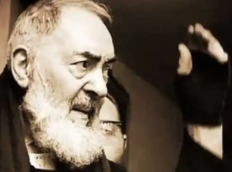 Rubata la sacra reliquia di Padre Pio