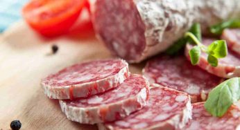 E se ti dicessi che il salame puoi farlo in casa e non lo compri più? Questo trucco è pazzesco| Vedrai che sapore
